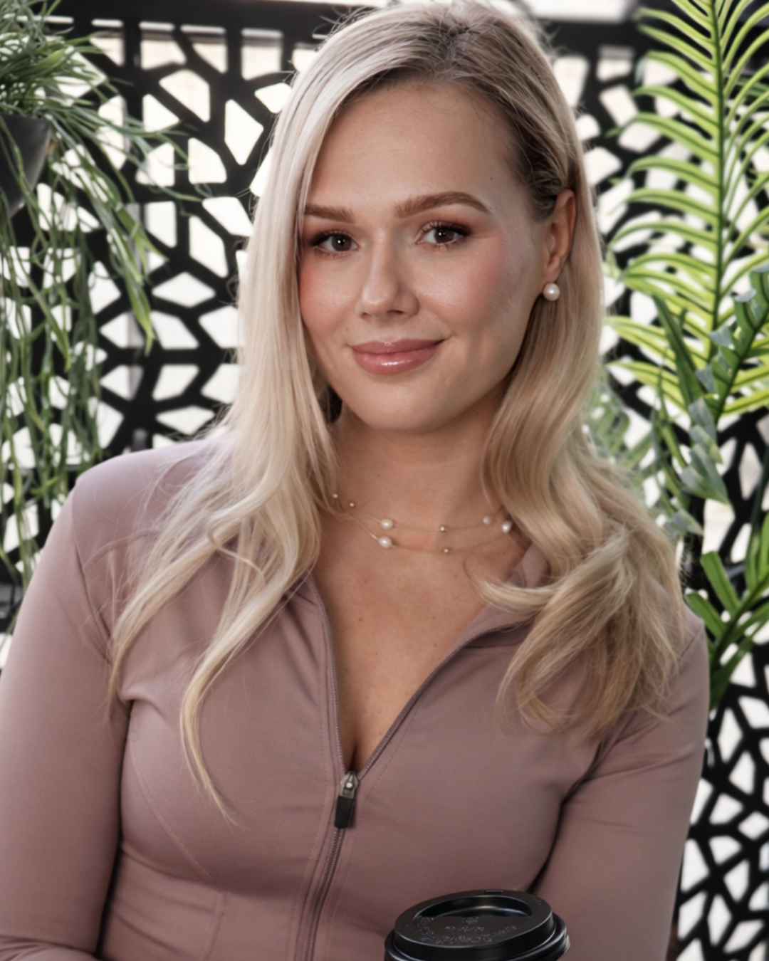 Double Layered Dainty Pearl Necklace