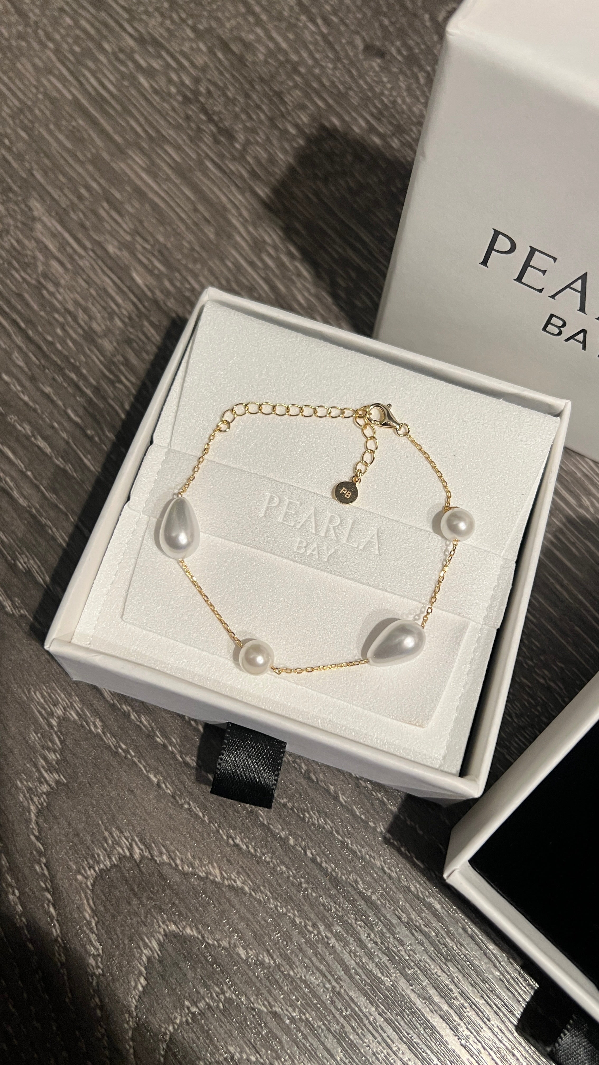 Mixed Pearl Dainty Bracelet